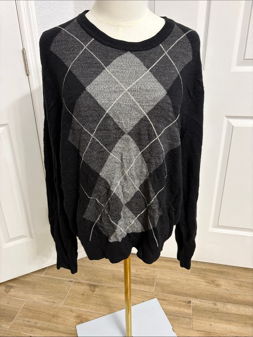Dockers Black and Gray Argyle Crew Sweater